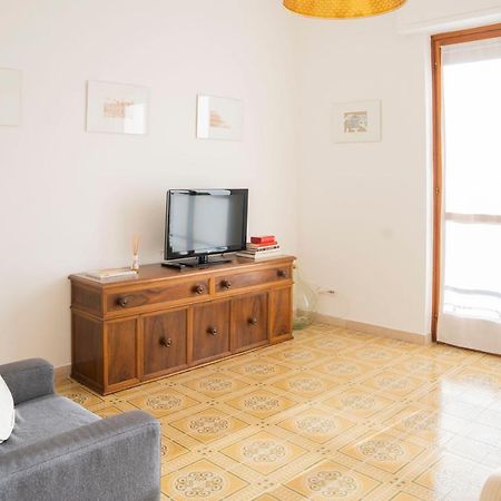 093 - Casa Panorama, Vista Mare E Vista Portofino, 500 Metri Centro Di Chiavari, Posto Auto Gratis Incluso Apartamento Exterior foto
