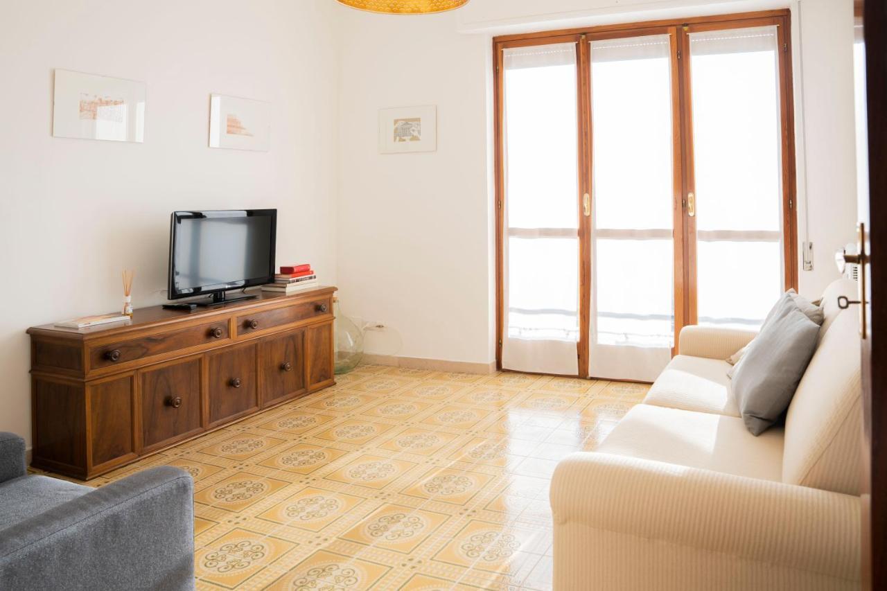 093 - Casa Panorama, Vista Mare E Vista Portofino, 500 Metri Centro Di Chiavari, Posto Auto Gratis Incluso Apartamento Exterior foto