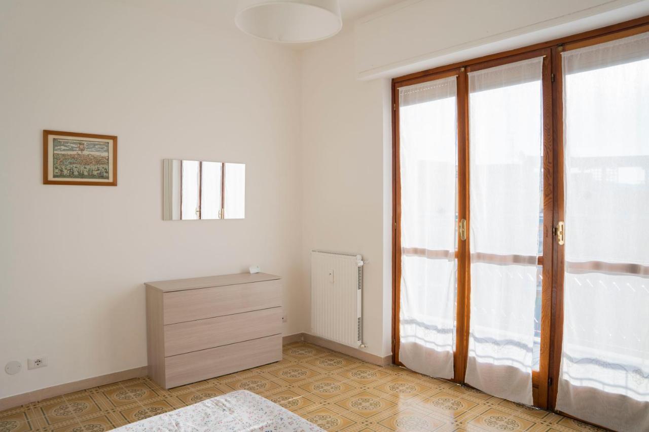 093 - Casa Panorama, Vista Mare E Vista Portofino, 500 Metri Centro Di Chiavari, Posto Auto Gratis Incluso Apartamento Exterior foto
